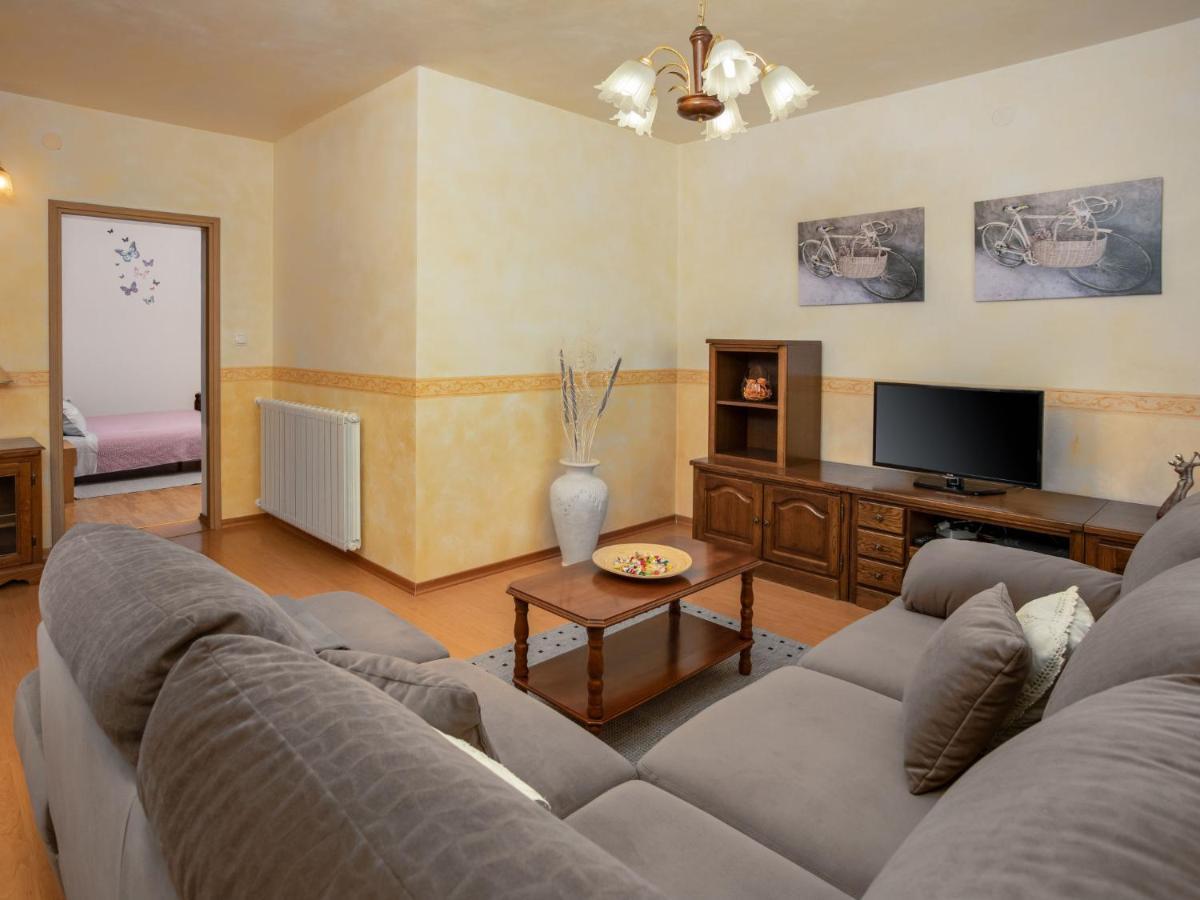 Holiday Home Legovic By Interhome Каштелир Экстерьер фото
